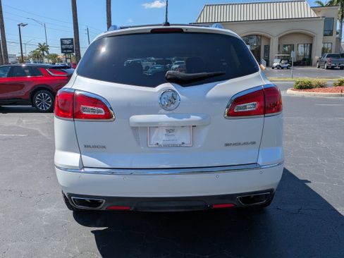 Used 2017 Buick Enclave Leather FWD image 5