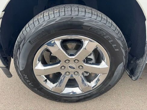 Used 2023 Ford F150 Lariat w/ Trailer Tow Package image 12