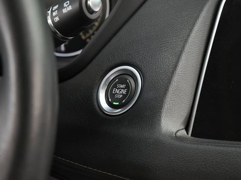 Used 2021 Cadillac XT4 Luxury image 31