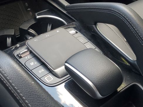 Used 2025 Mercedes-Benz GLE 350 4MATIC image 30