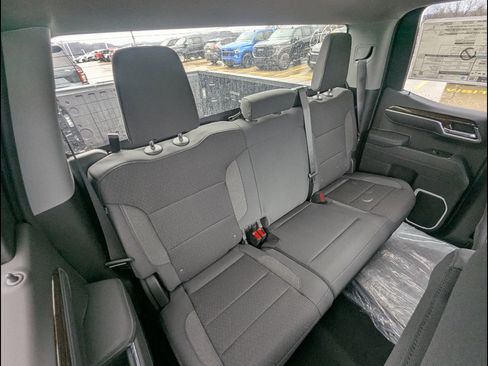 New 2026 GMC Sierra 1500 Elevation image 16