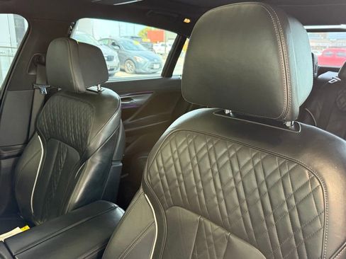 Used 2022 BMW 740i w/ M Sport Package RWD image 23