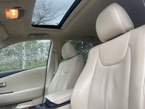 Used 2013 Lexus RX 350 FWD w/ Navigation Pkg image 3