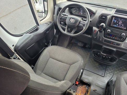 Used 2022 RAM ProMaster 2500 w/ Convenience Group FWD image 13