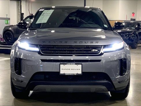 Used 2025 Land Rover Range Rover Evoque S image 3