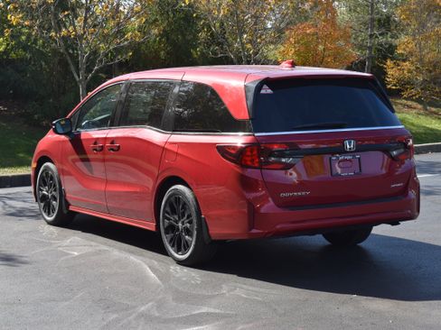 New 2026 Honda Odyssey Sport-L image 5