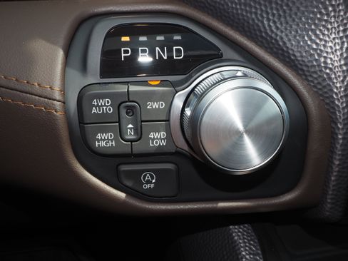 New 2025 RAM 1500 Limited image 28