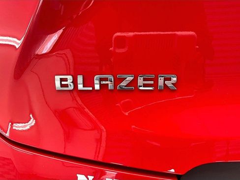 Used 2023 Chevrolet Blazer LT w/ Convenience Package image 8