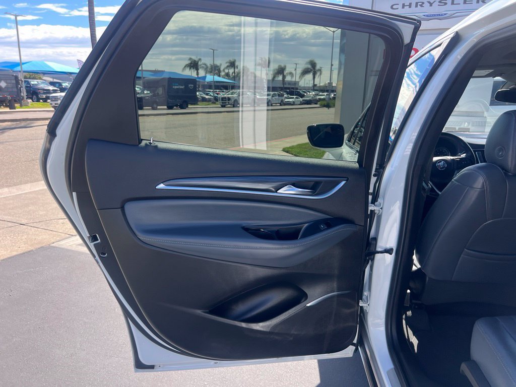 Used 2023 Buick Enclave Essence w/ Experience Buick Package FWD image 38