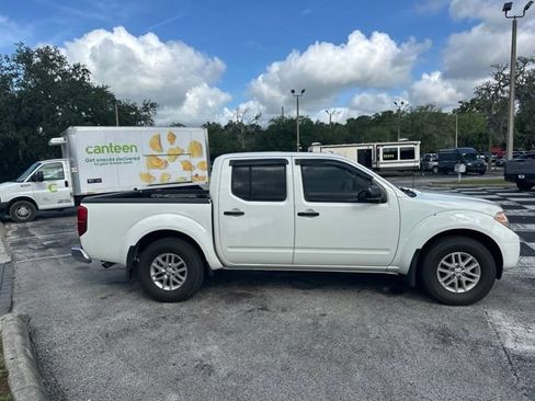Used 2016 Nissan Frontier SV w/ SV Value Truck Package RWD image 6