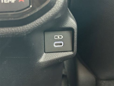 Used 2025 Toyota Grand Highlander XLE image 26