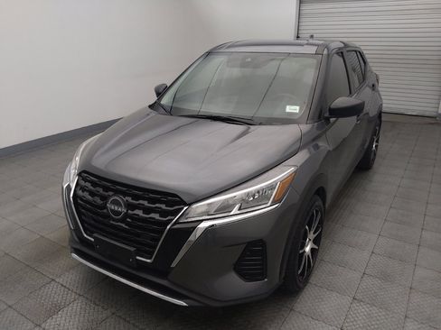Used 2024 Nissan Kicks S FWD image 15