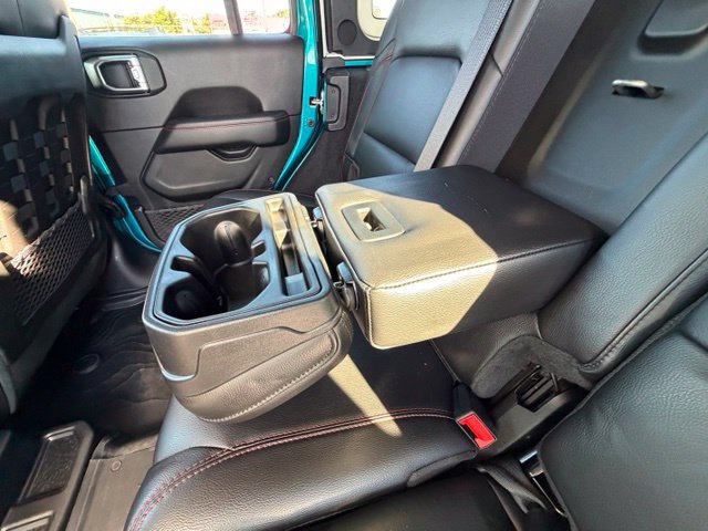 Used 2019 Jeep Wrangler Unlimited Rubicon AWD/4WD image 17