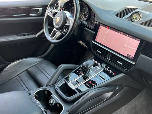 Certified 2020 Porsche Cayenne E-Hybrid AWD/4WD image 15