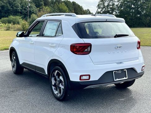 New 2026 Hyundai Venue SEL image 4