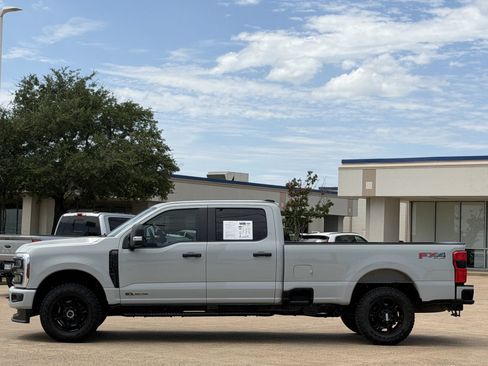 Used 2025 Ford F350 XL w/ STX Appearance Package AWD/4WD image 7