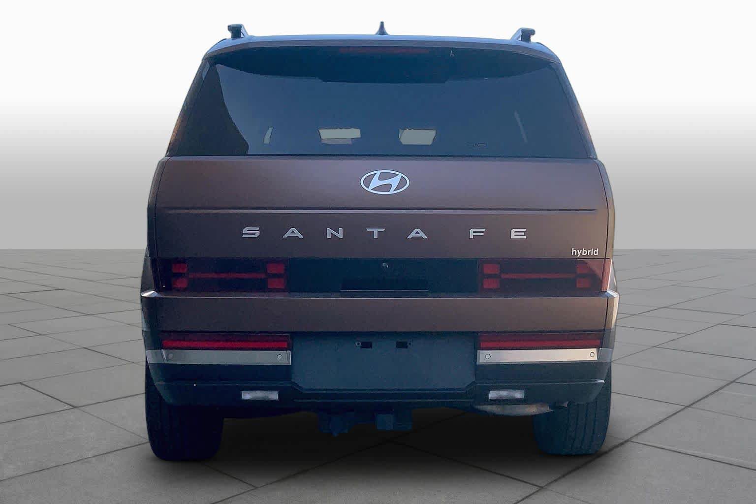 Used 2024 Hyundai Santa Fe Limited FWD image 5