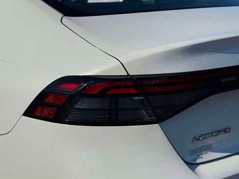 Certified 2023 Honda Accord LX image 8
