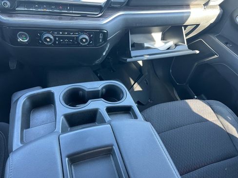 Used 2022 Chevrolet Silverado 1500 LT image 32