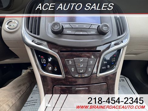 Used 2014 Buick LaCrosse Premium FWD image 18