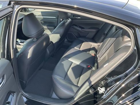 Certified 2024 Nissan Altima 2.5 SR image 13