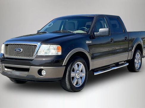 Used 2006 Ford F150 XLT image 2