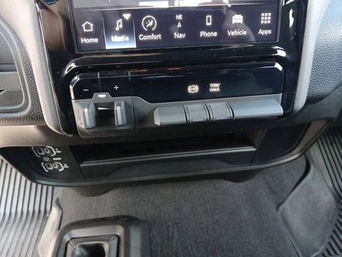 Used 2024 RAM 3500 Tradesman w/ Chrome Appearance Group AWD/4WD image 36