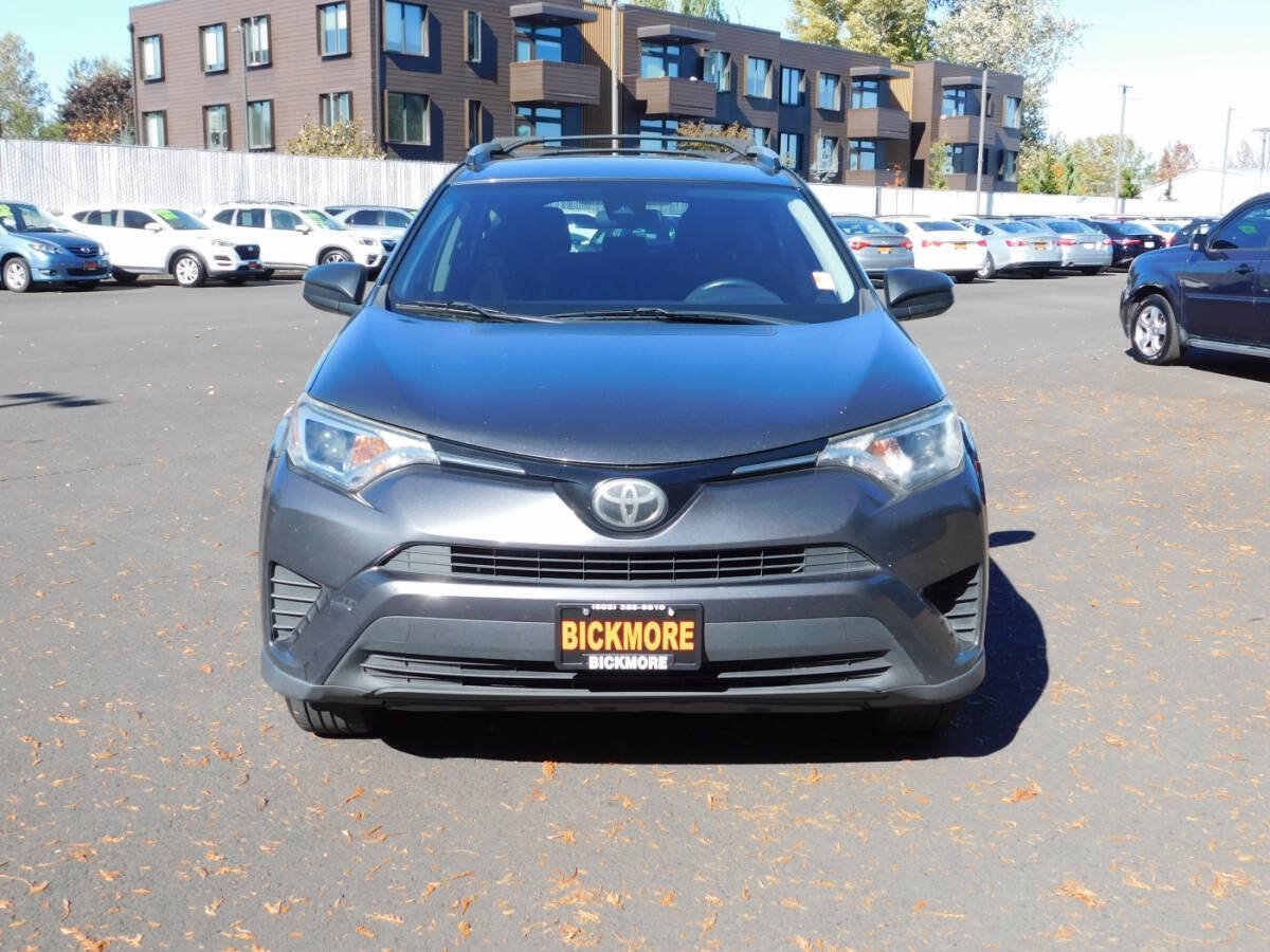 Used 2017 Toyota RAV4 LE w/ All Weather Liner Package AWD/4WD image 19
