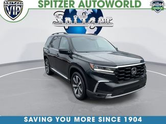 Used 2025 Honda Pilot Touring video 2