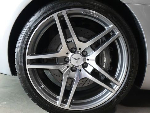 Used 2012 Mercedes-Benz SLS AMG Coupe image 19