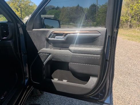 Used 2022 Chevrolet Silverado 1500 RST w/ Z71 Off-Road Package image 10