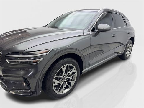 Used 2024 Genesis GV70 2.5T w/ Advanced Package image 11
