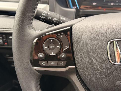 Used 2023 Honda Odyssey Touring image 23