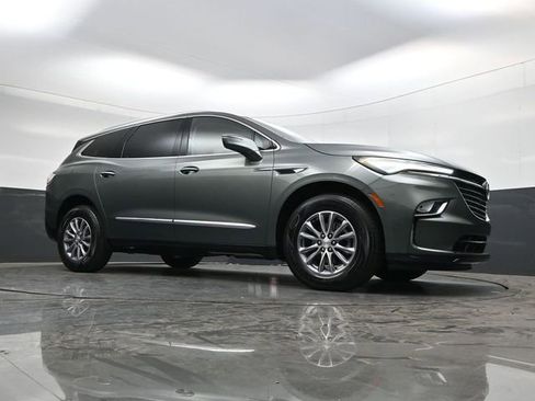 Used 2022 Buick Enclave Essence w/ Trailering Package, 5000 lbs. image 30