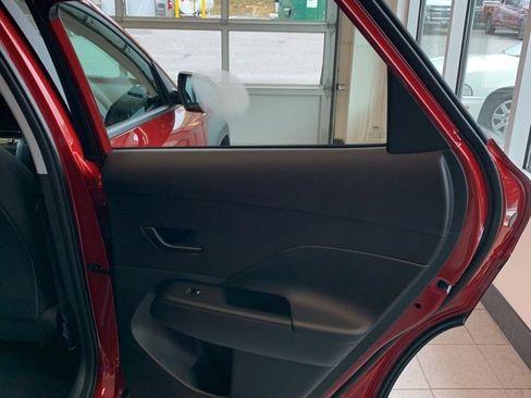 New 2026 Hyundai Kona SE image 12