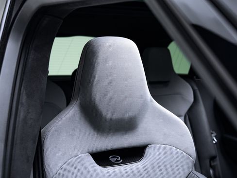 Used 2025 Land Rover Range Rover Sport SV Edition Two image 18