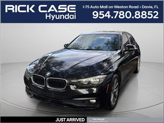Used 2017 BMW 320i Sedan RWD image 1