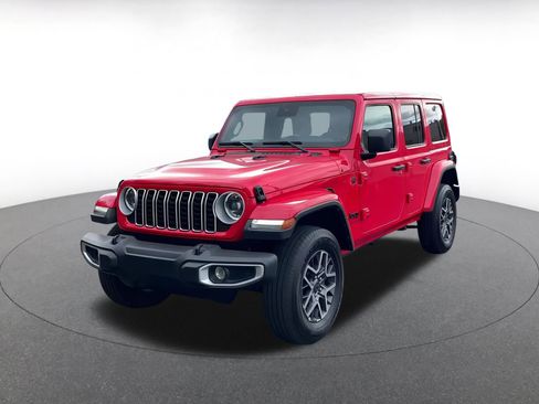 Used 2025 Jeep Wrangler Sahara image 7
