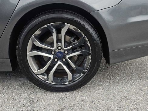 Used 2015 Ford Fusion SE w/ Equipment Group 202A FWD image 3