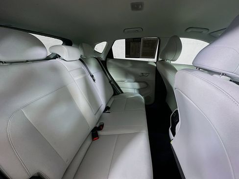 Used 2025 Hyundai Kona SEL image 11