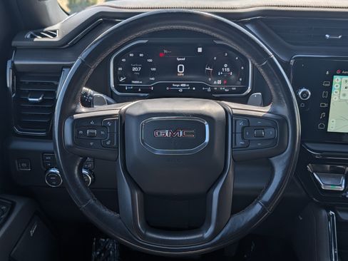 Used 2022 GMC Sierra 1500 AT4 w/ Technology Package AWD/4WD image 16