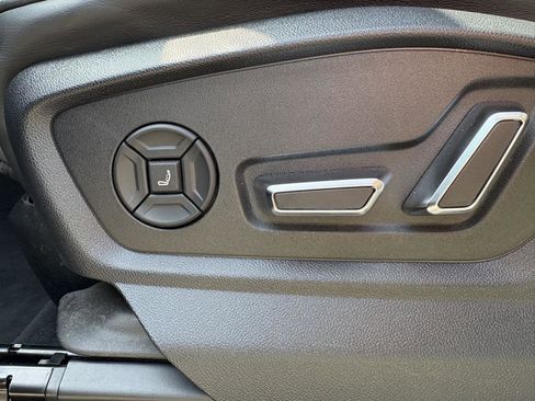 Used 2023 Audi SQ7 Prestige AWD/4WD image 11