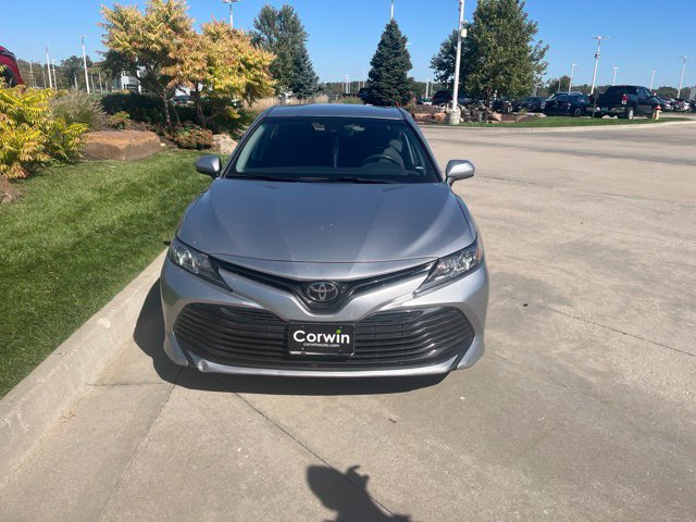 Used 2019 Toyota Camry LE FWD image 10