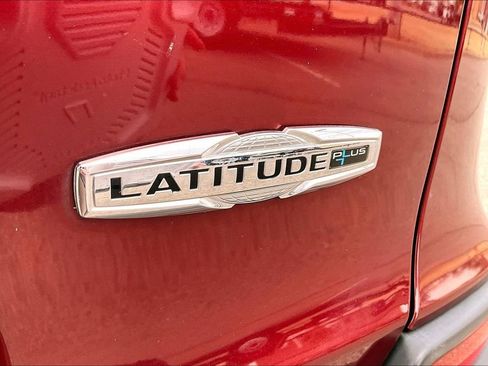 Used 2020 Jeep Cherokee Latitude Plus w/ Comfort/Convenience Group image 33