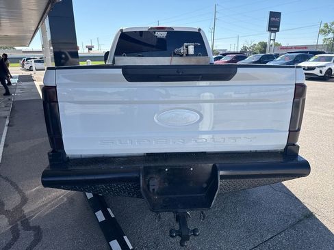 Used 2018 Ford F250 XL w/ Power Equipment Group AWD/4WD image 4
