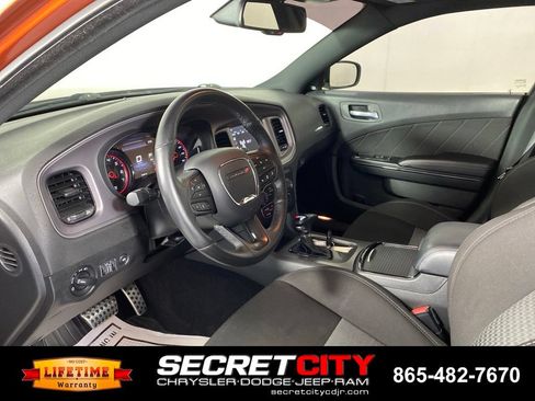 Used 2023 Dodge Charger R/T w/ Blacktop Package RWD image 11