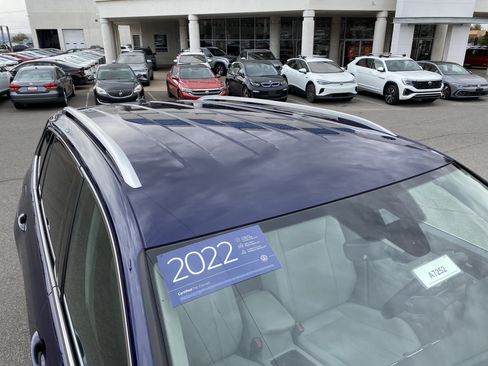 Certified 2022 Volkswagen Tiguan SE FWD image 26