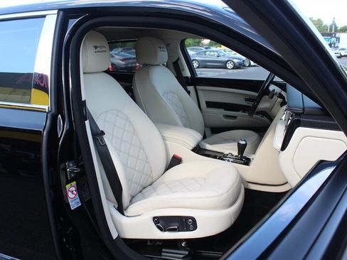 Used 2013 Bentley Mulsanne RWD image 23