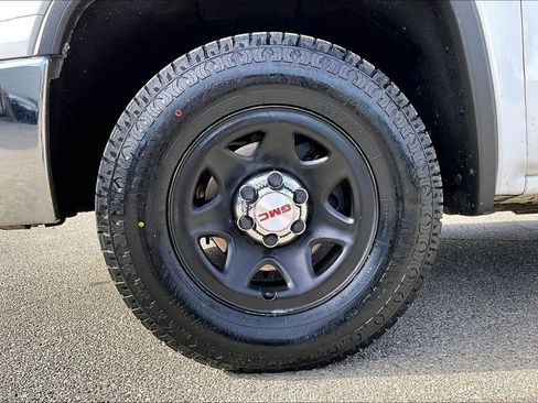 Used 2018 GMC Sierra 1500 2WD Regular Cab image 32