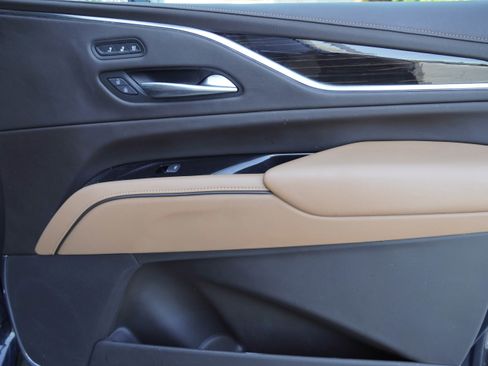 Used 2021 Cadillac Escalade Premium Luxury w/ LPO, Radiant Package image 29